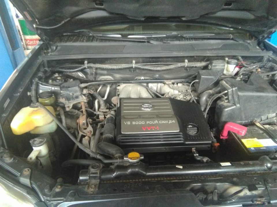 Фото в бортжурнале Toyota Highlander (XU20)