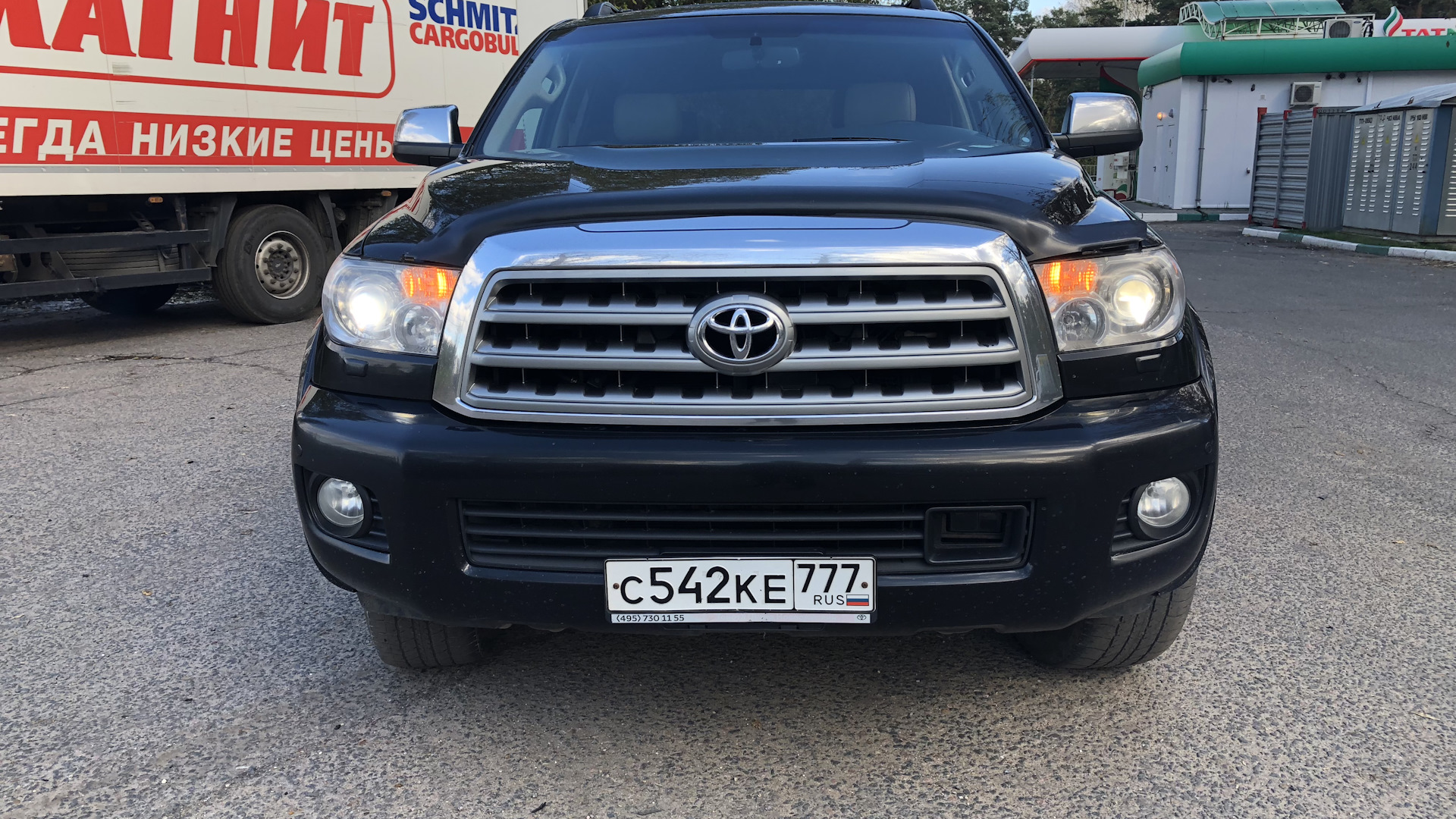 Toyota Sequoia 2010