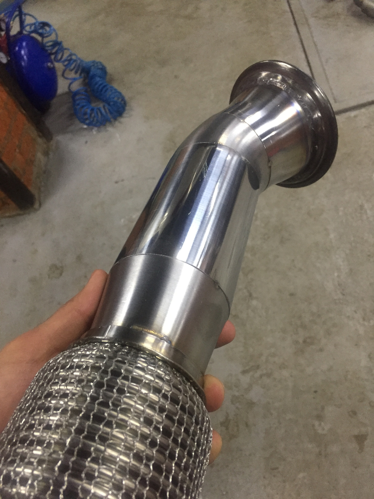 Прямоток нержавейка. Выхлоп 2 uz. Прямоток для грузовика. Изготовление глушителей. Глушитель ваз 2107 нержавейка.