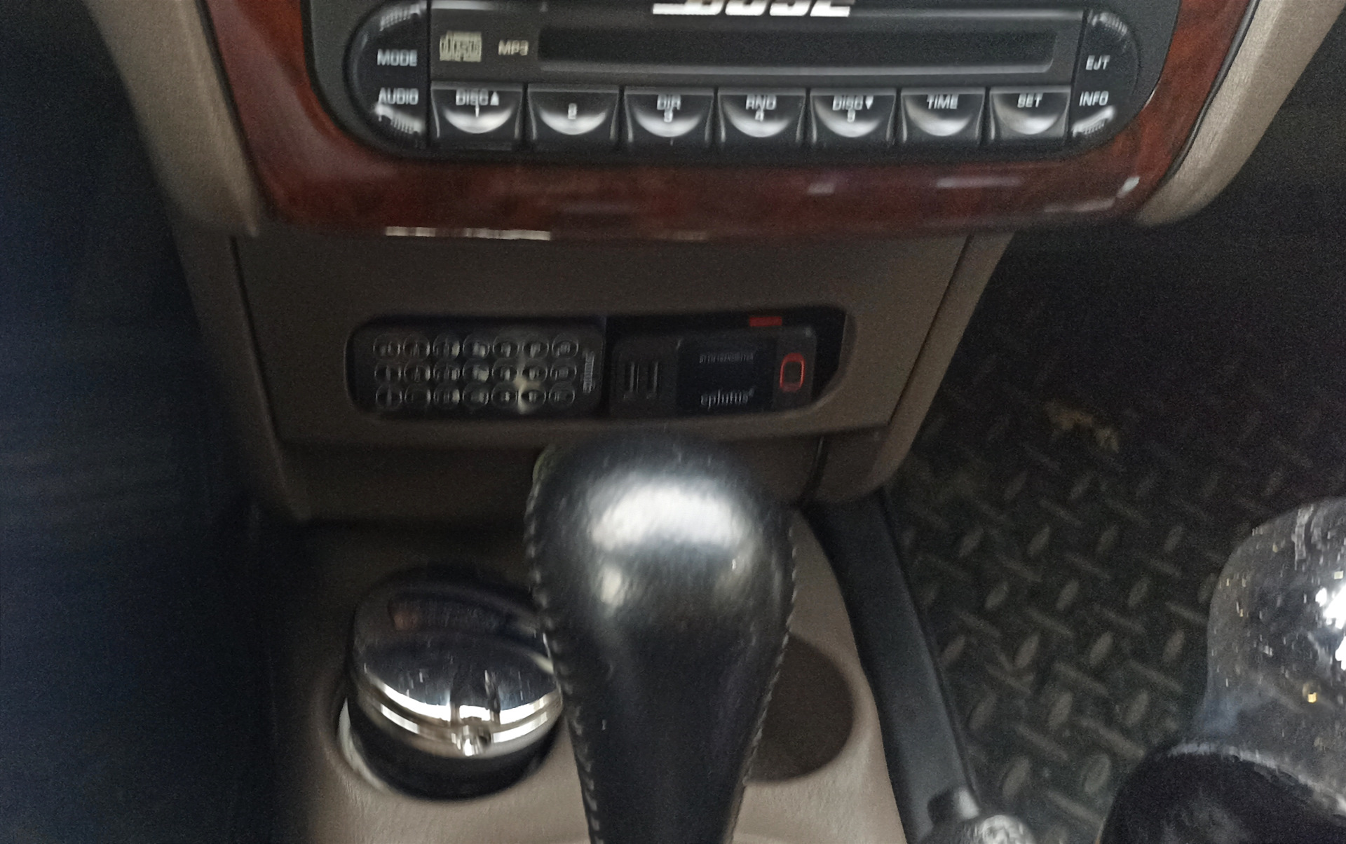 Bluetooth, usb, aux в авто — Chrysler Sebring (2G), 2,7 л, 2002 года