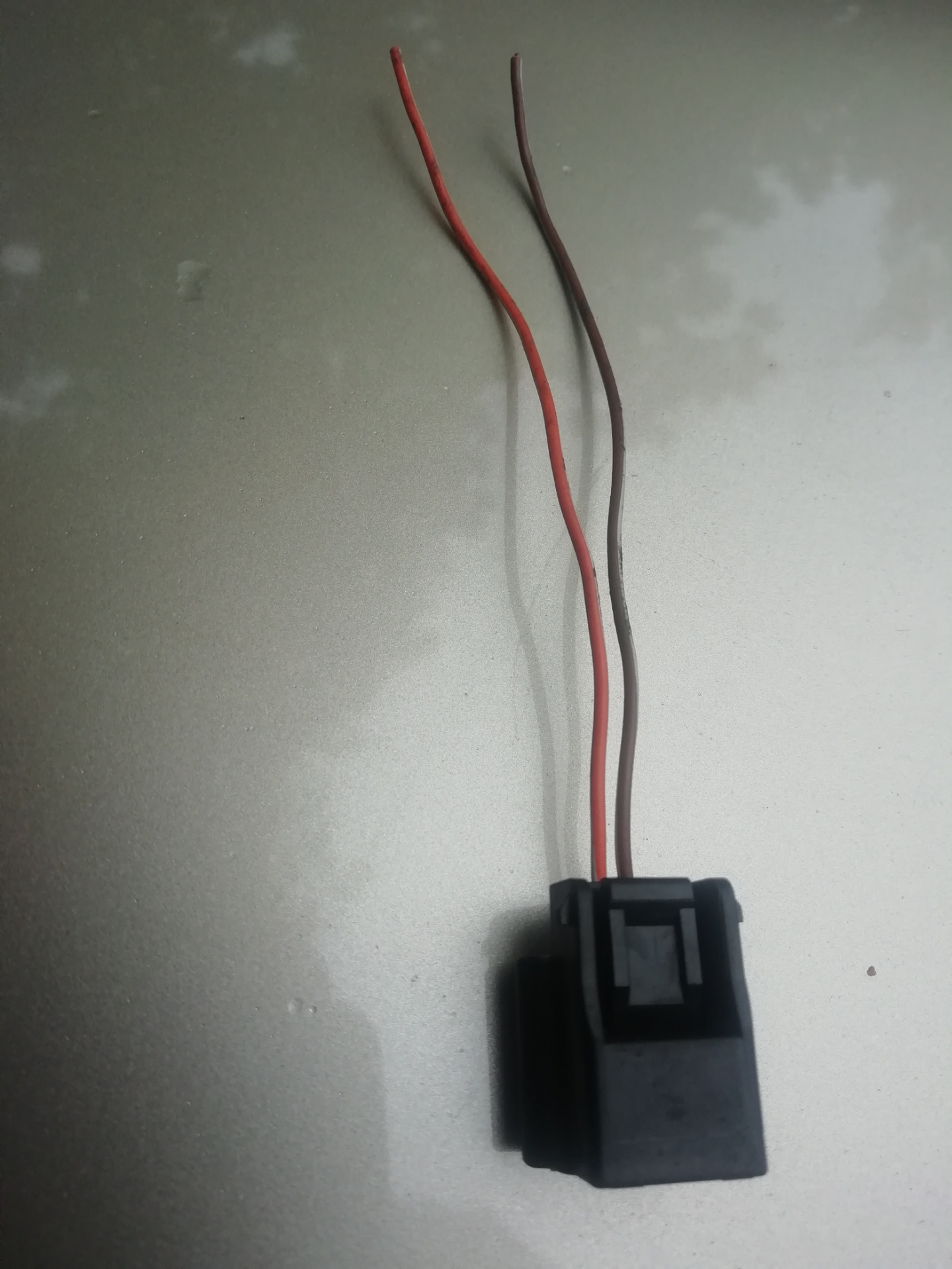 Разъём подсветки номера — Renault Megane II, 1,6 л, 2007 года ...