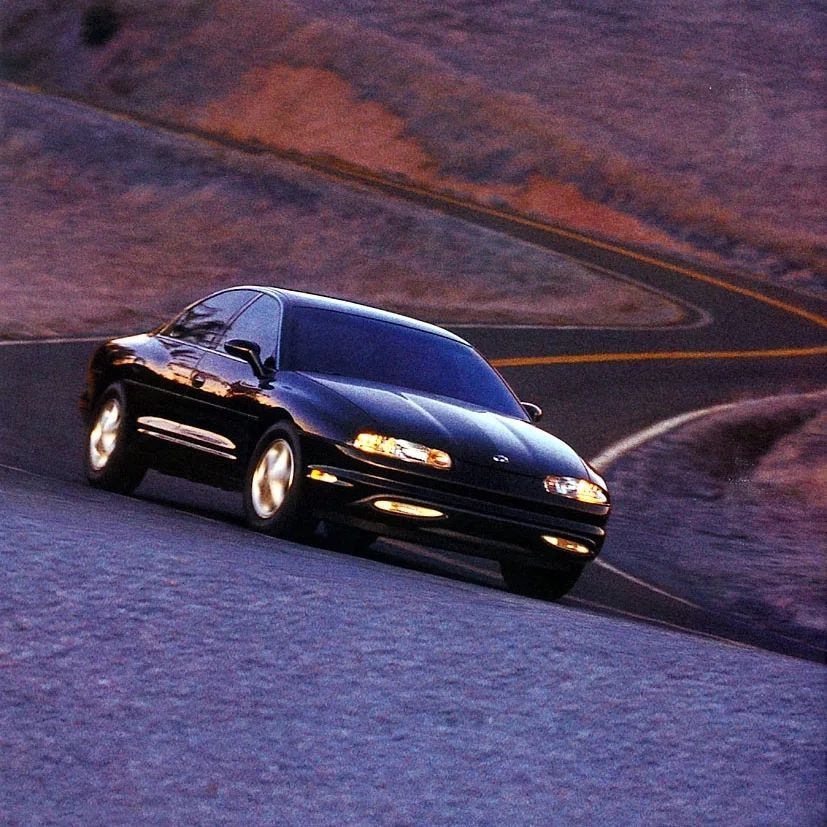 Oldsmobile aurora. Oldsmobile Aurora 1997.