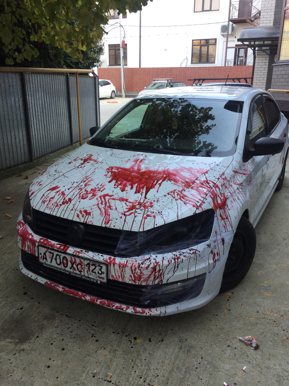 Happy Halloween 🎃 — Volkswagen Polo Sedan, 1,6 л, 2019 года | фотография |  DRIVE2