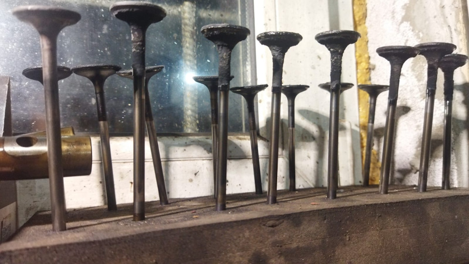 Начат ремонт двигателя. — Mitsubishi Lancer IX, 1,6 л, 2006 года ...