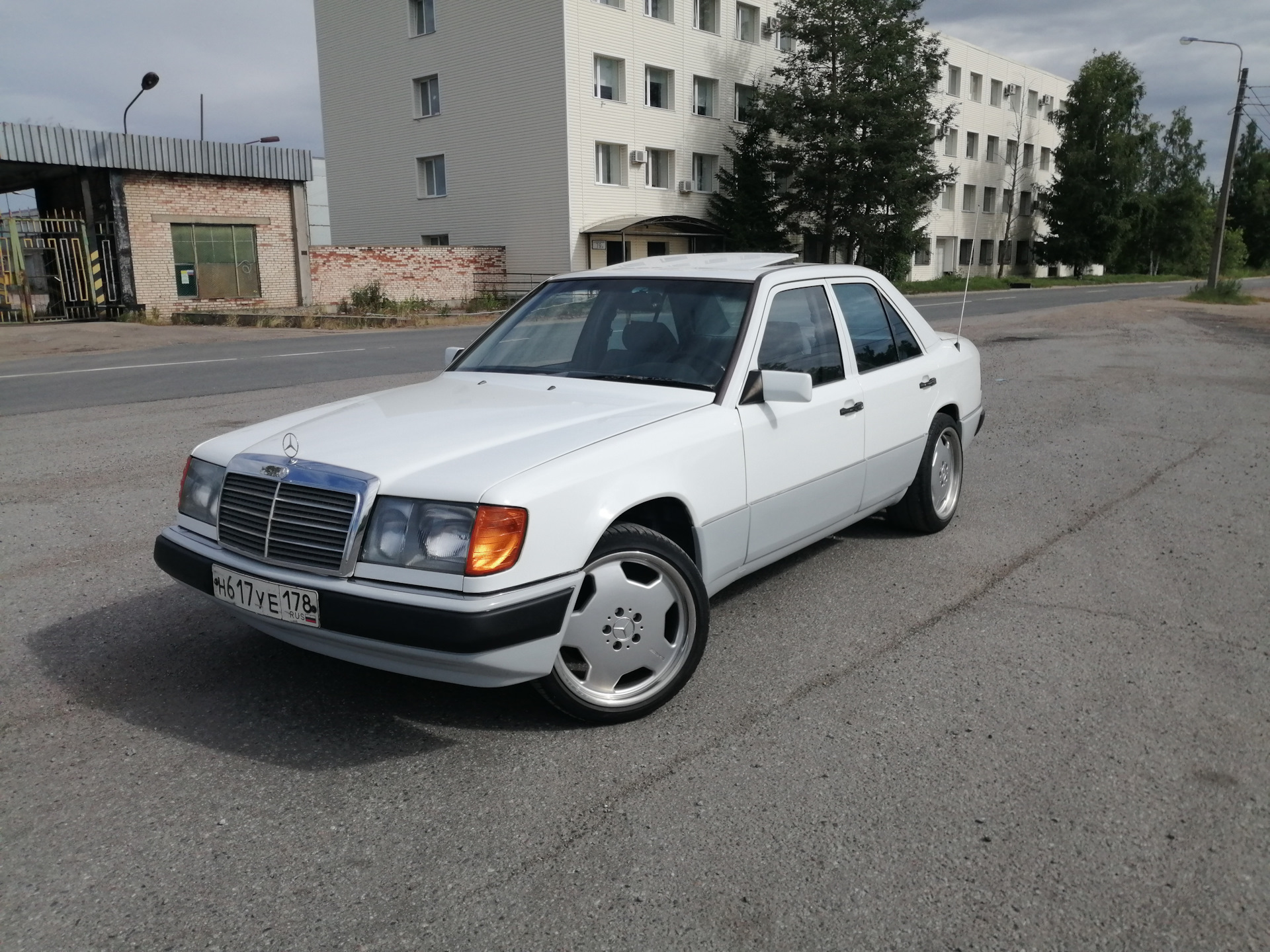 Мерседес Бенц W124 Купить В России