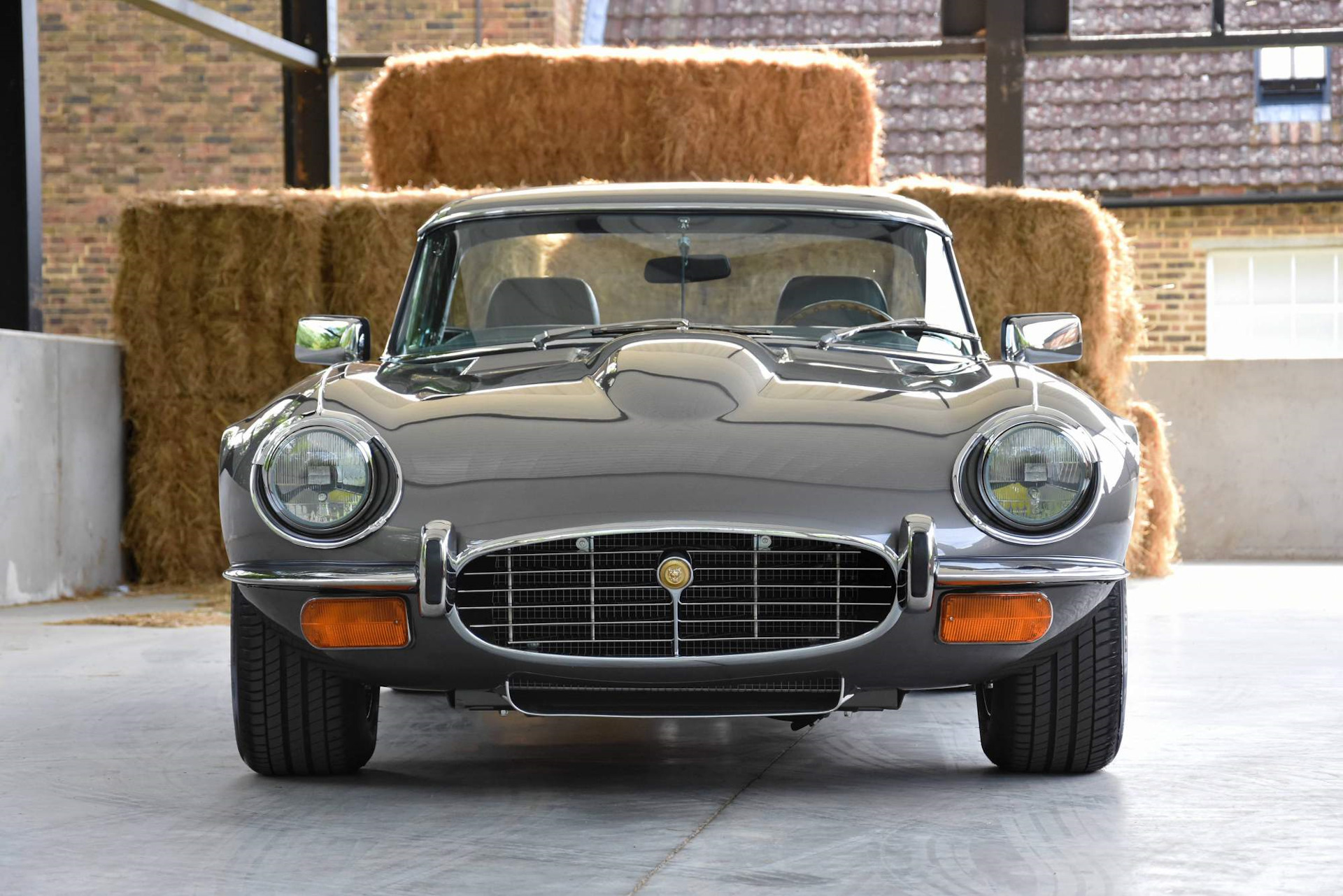 Jaguar e-Type 5.3 v12