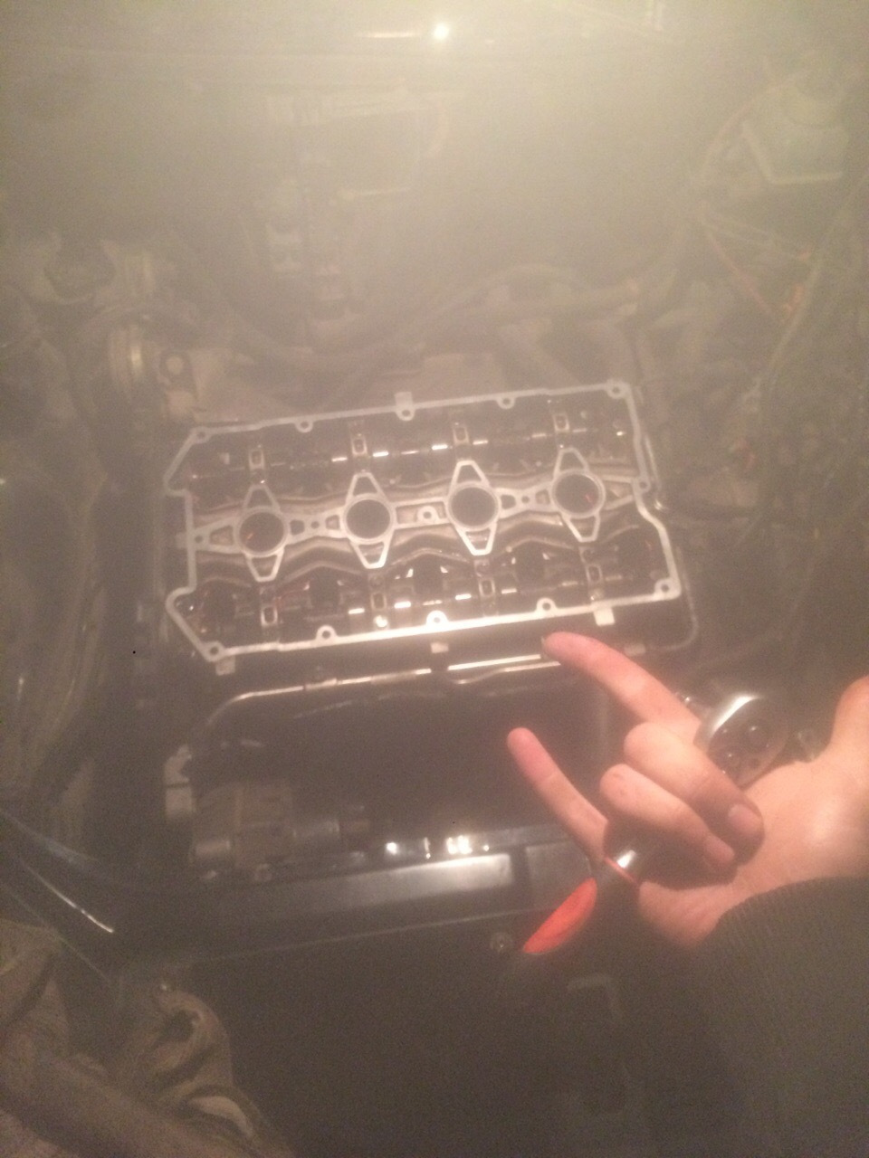 Прокладка гбц, ищу давление масла, стук в клапанной крышке, кипит ...