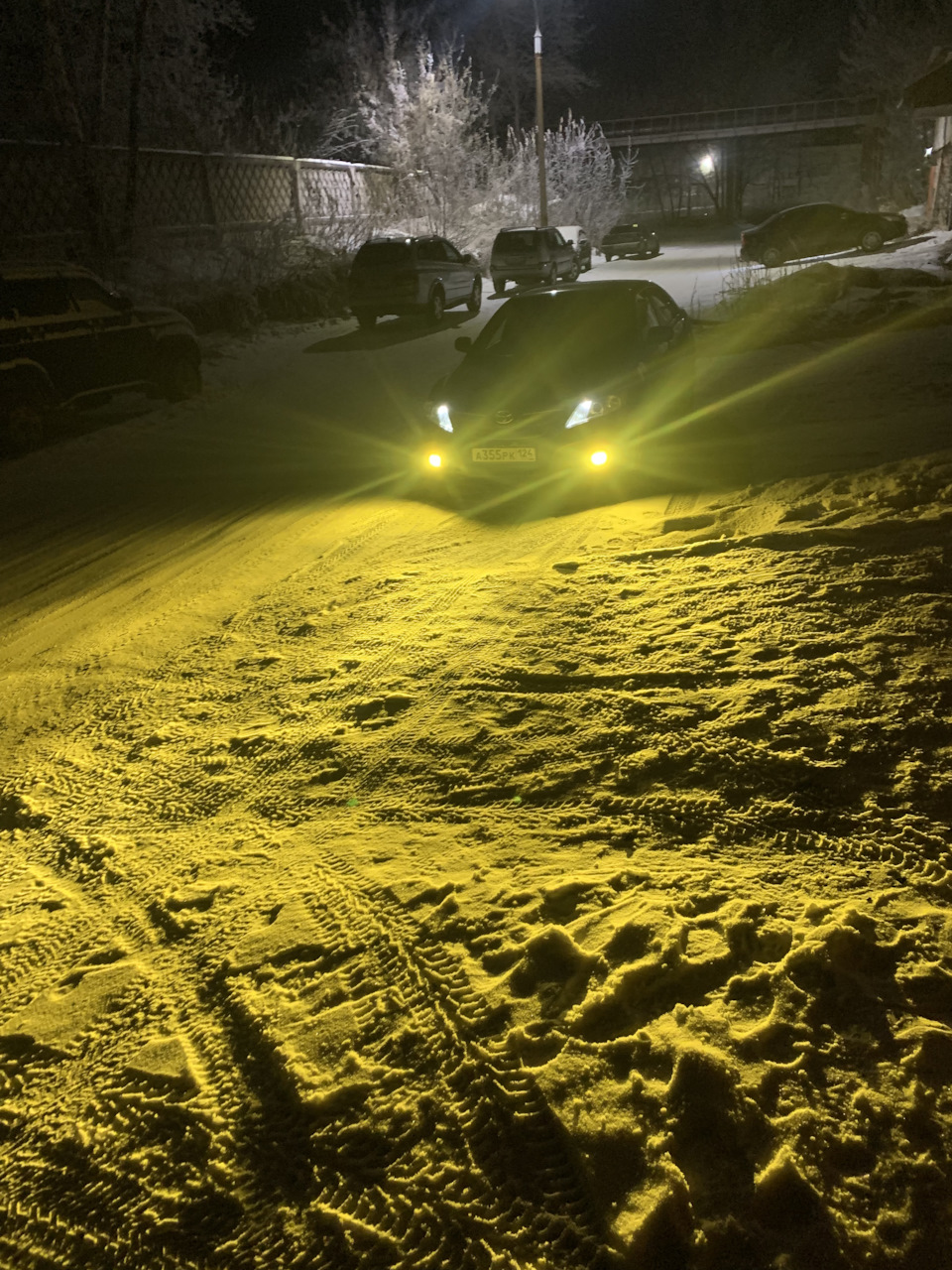 Поменял лампочки в туманках — Toyota Camry (XV40), 2,4 л, 2008 года ...