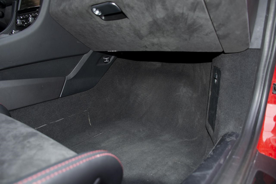 Возвращаем коврики в салон — Porsche Cayman (981), 3,8 л, 2015 года ...