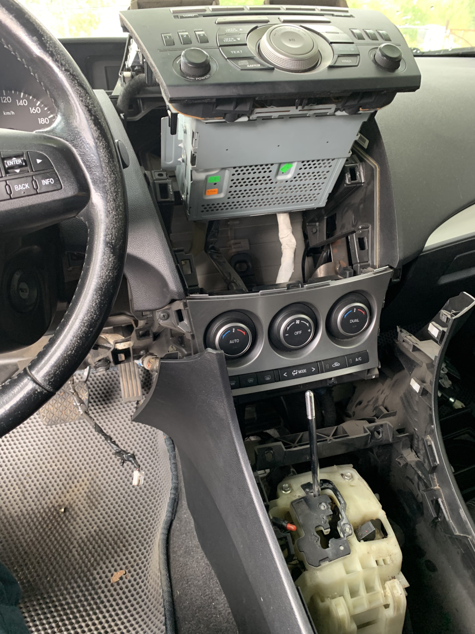 Не горят ПТФ и не работают омывайки фар — Mazda 3 (2G) BL, 1,6 л, 2010 ...