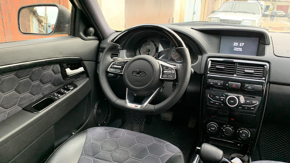 Видео — Lada Приора седан, 3,2 л, 2015 года | тюнинг | DRIVE2