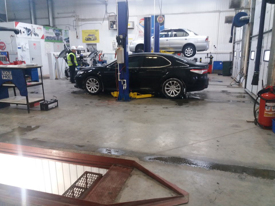 Фото в бортжурнале Toyota Camry (XV70)