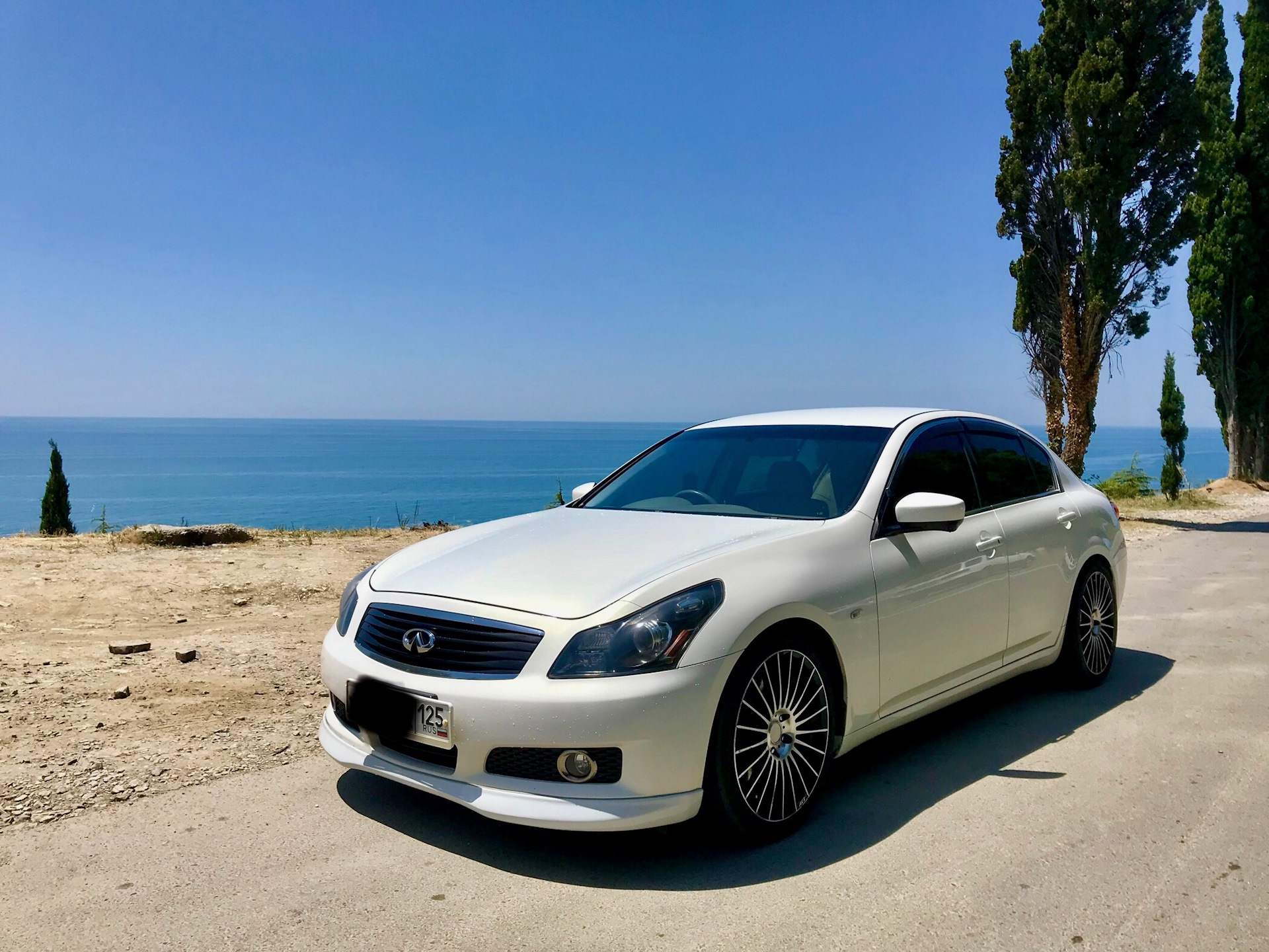 Nissan infiniti