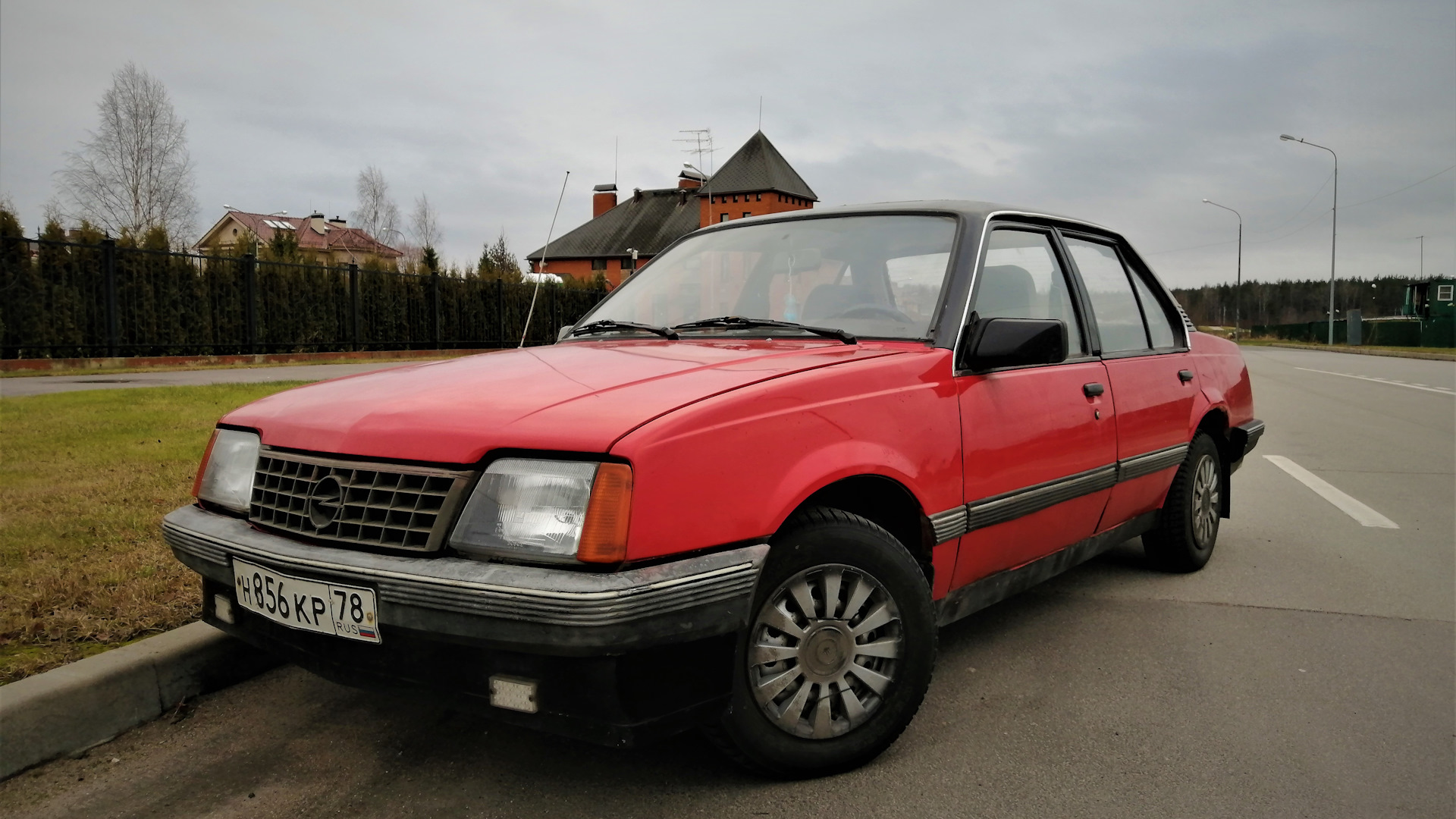 Opel Ascona 1 8