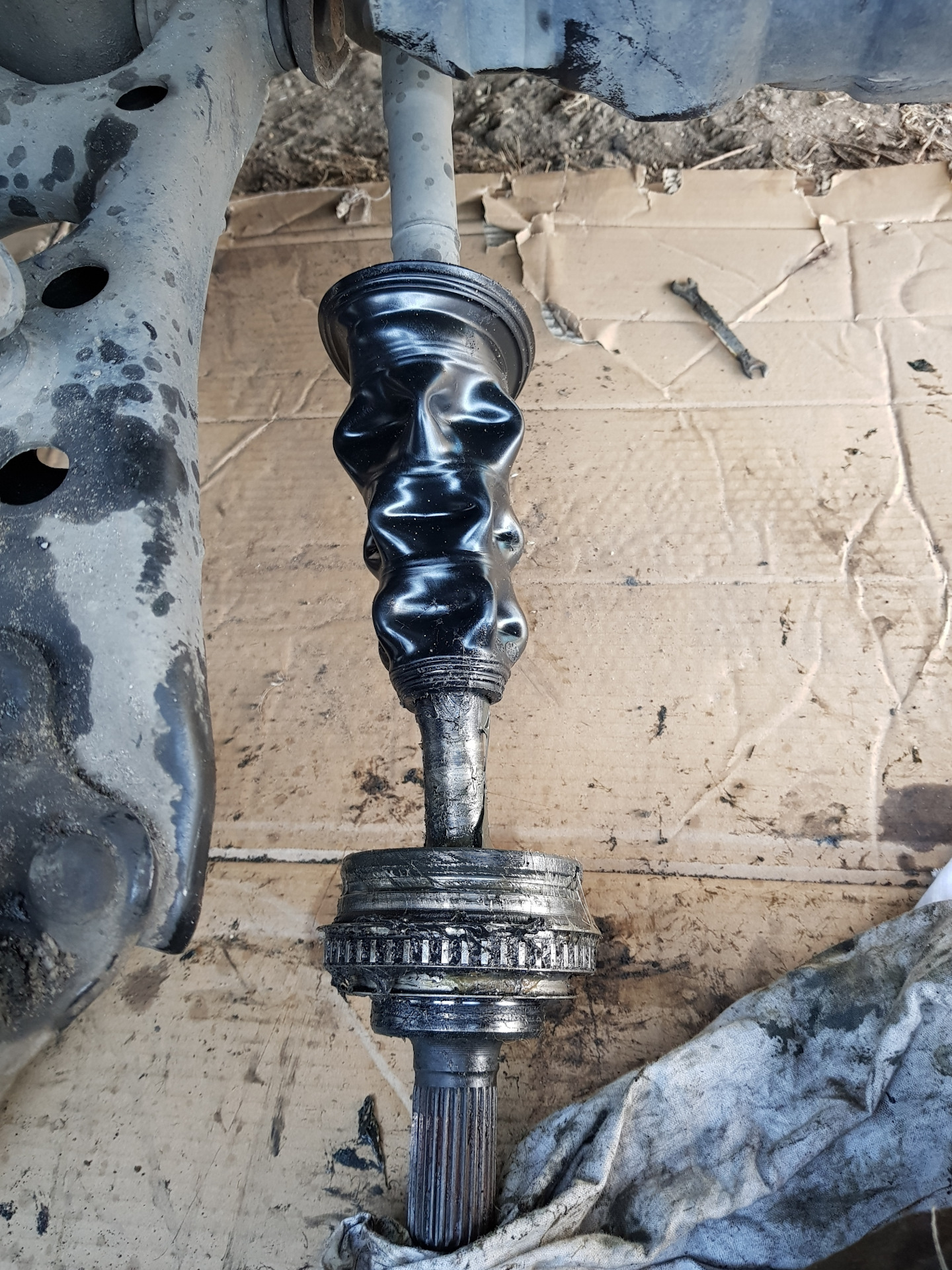 Замена пыльника ШРУСа без разборки гранаты и снятия привода с машины ...