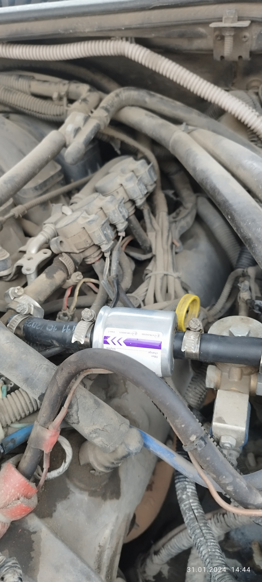 Замена шлангов ГБО и датчика давления — Ford Explorer (4G), 4,6 л, 2007 ...