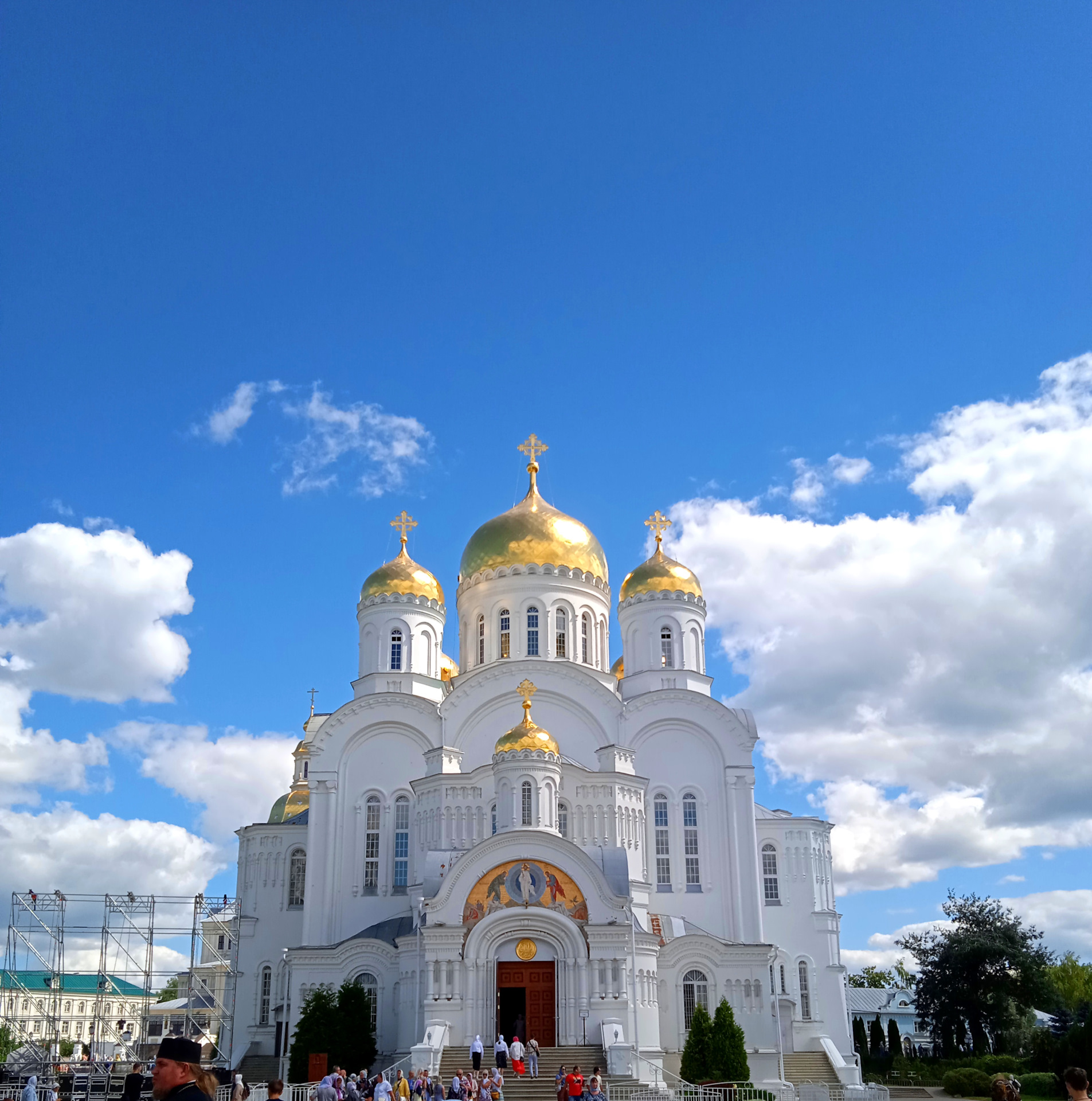 Дивеево нижегородская область. Дивеево. Здание администрации село Дивеево. Пельменная, село Дивеево.