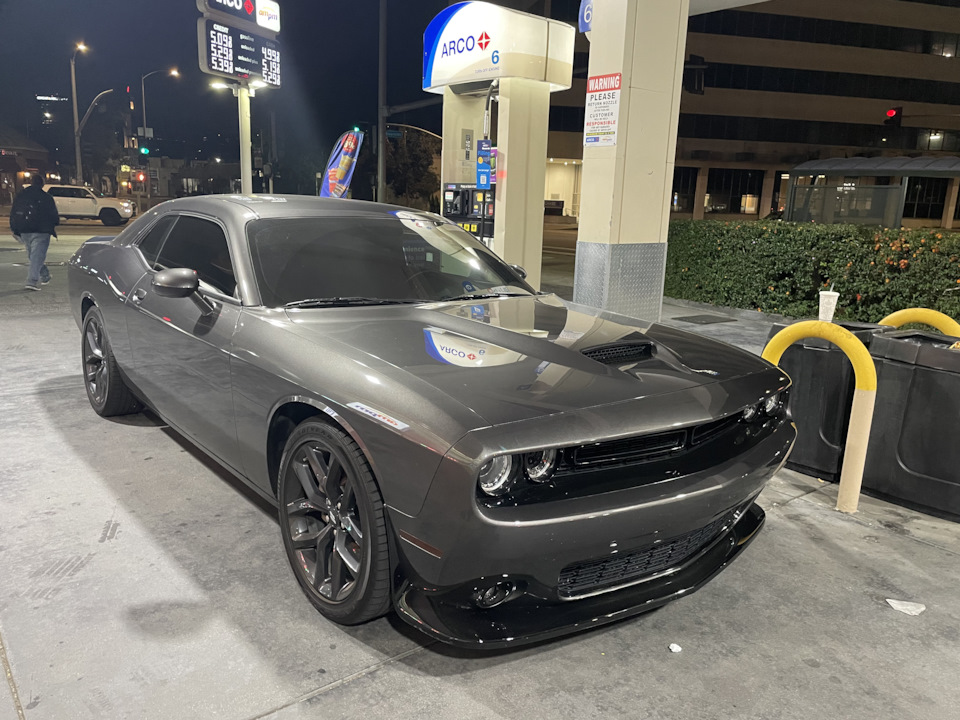 Dodge Challenger srt8 392 Hemi