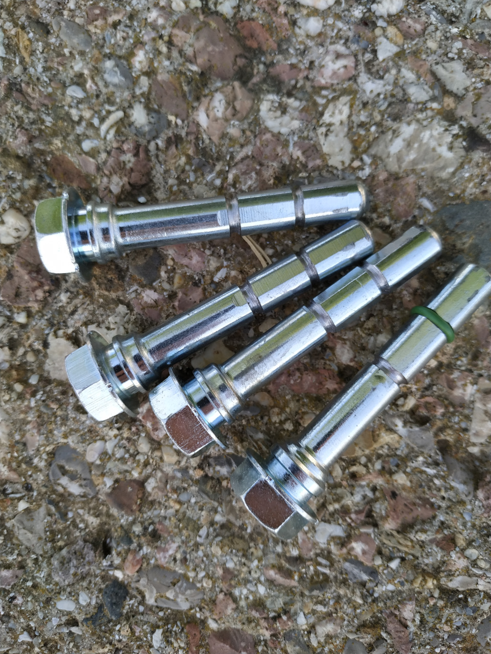 Гремят суппорта?не беда! — Honda Civic 5D (8G), 1,8 л, 2008 года ...