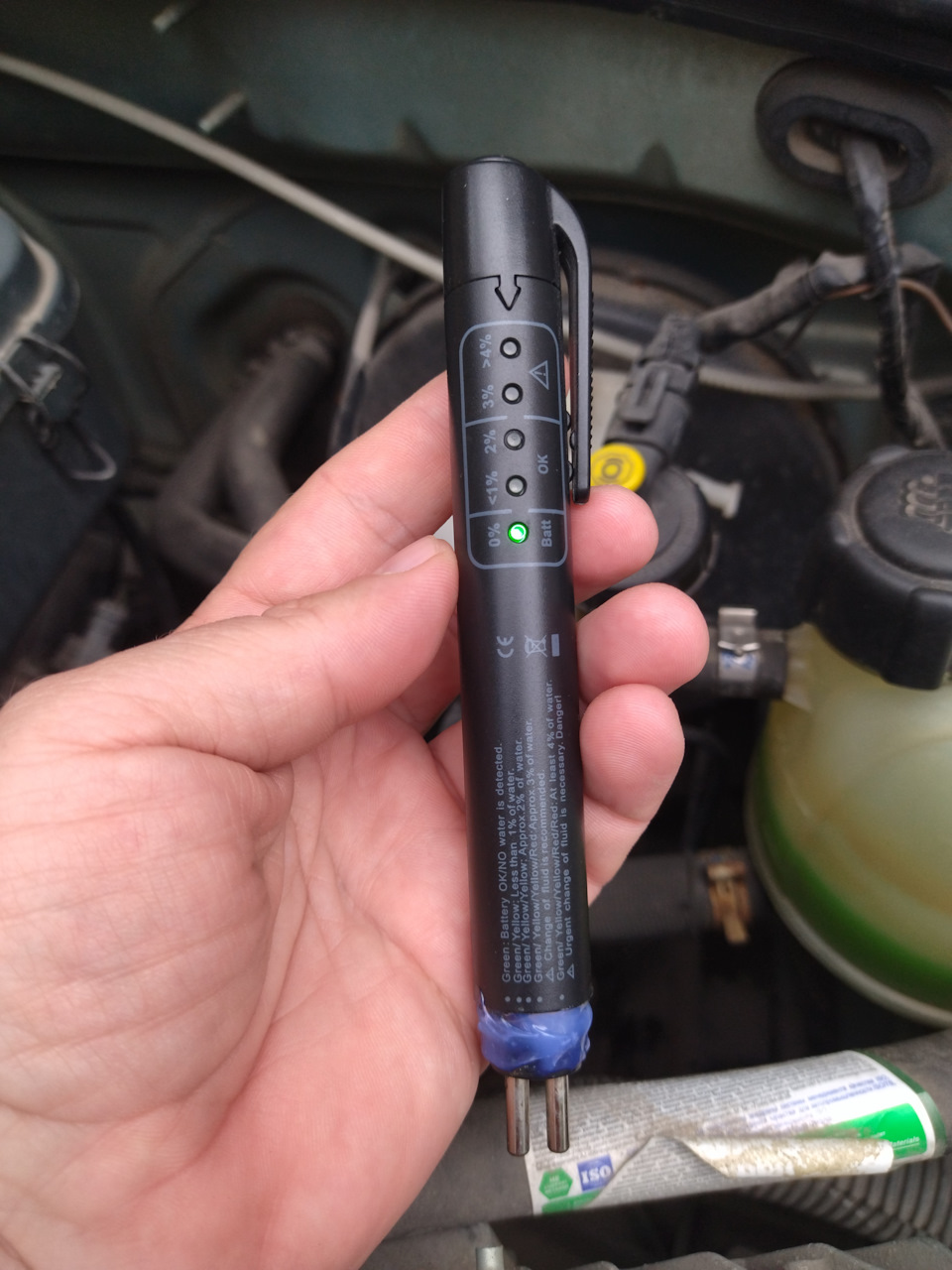 Проверка тормозной жидкости. Логан #1 — Renault Logan (1G), 1,4 л, 2007 ...