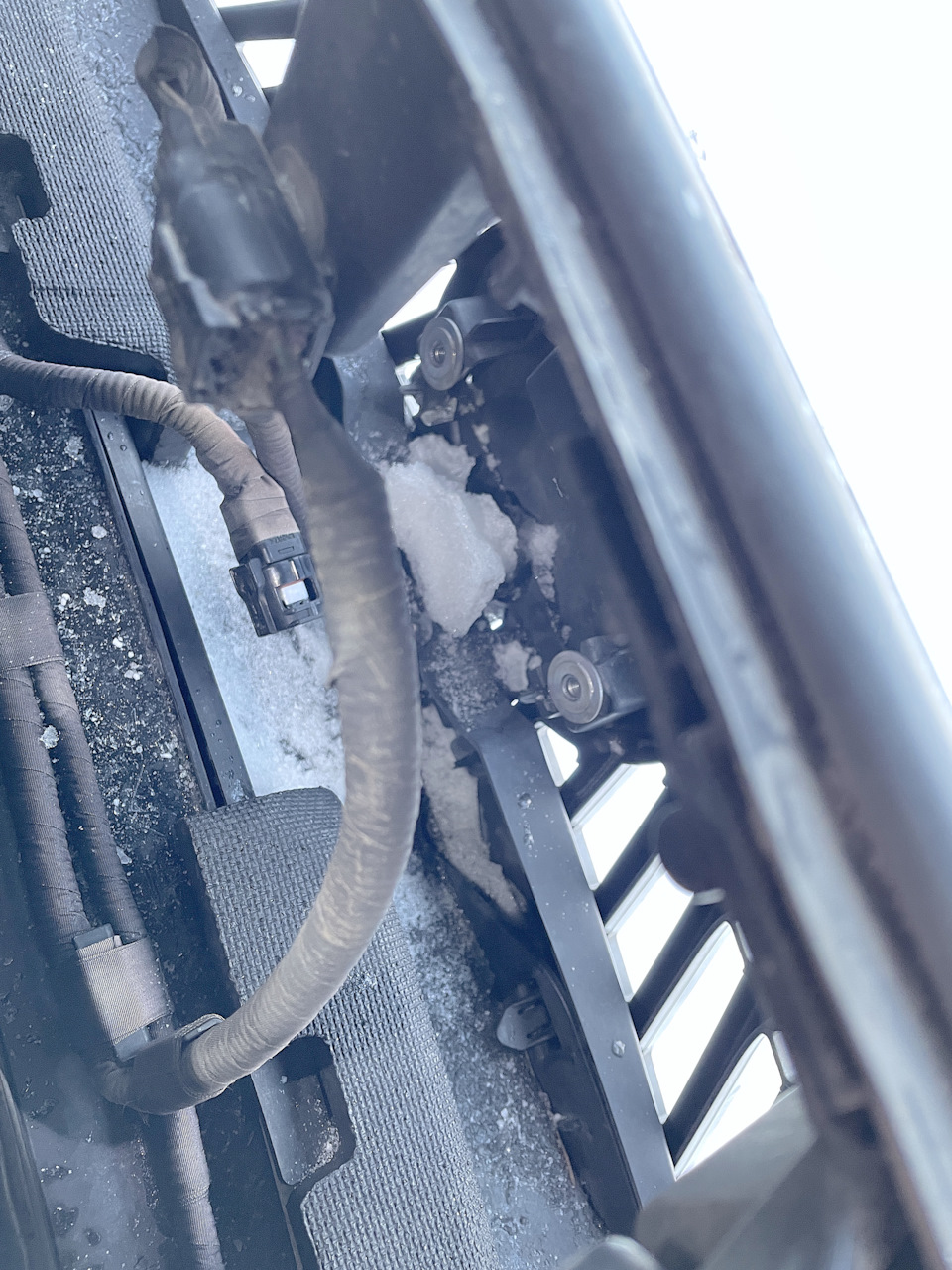 \"Ремонт\" радара — Lexus ES 300h (XZ10), 2,5 л, 2019 года | своими ...