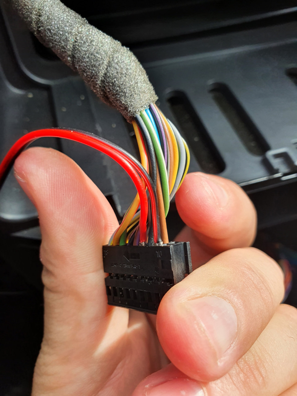 фишка блока аварийки — Opel Astra H