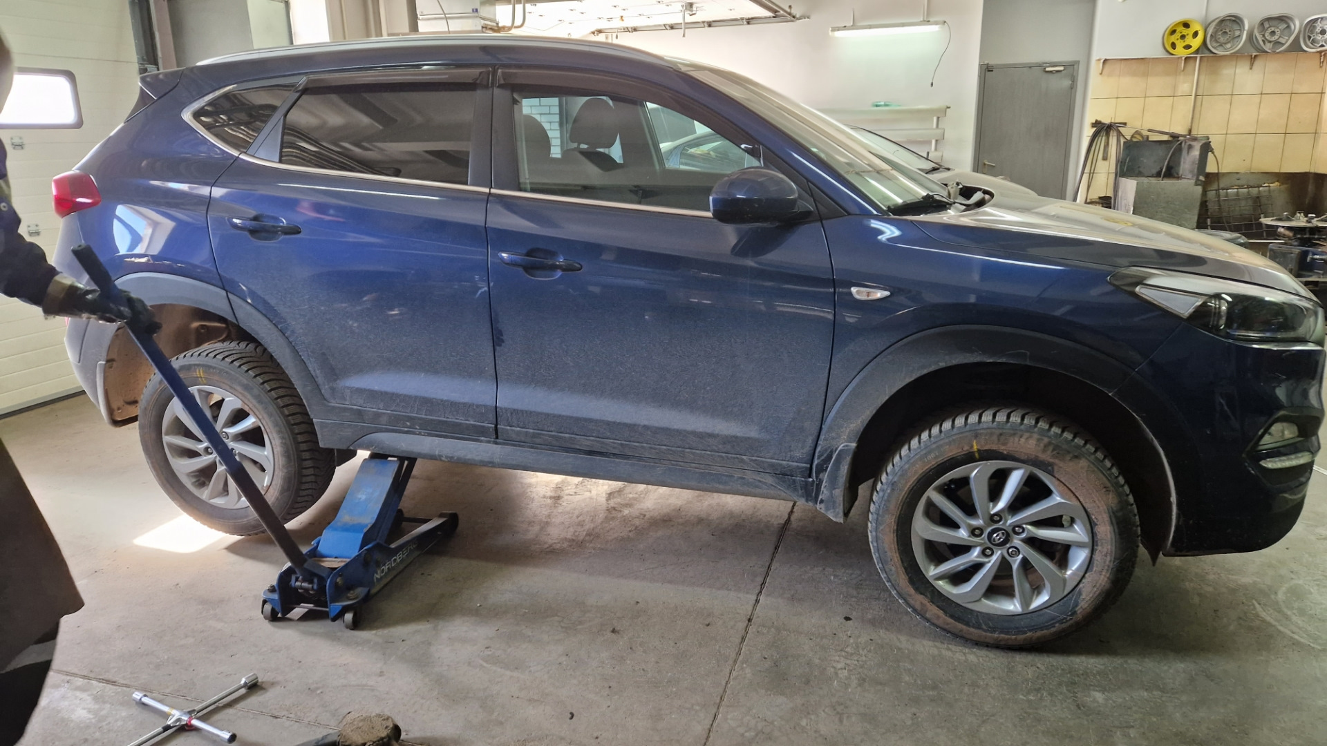 Опять переобулся… — Hyundai Tucson (TL), 2 л, 2018 года | колёсные ...
