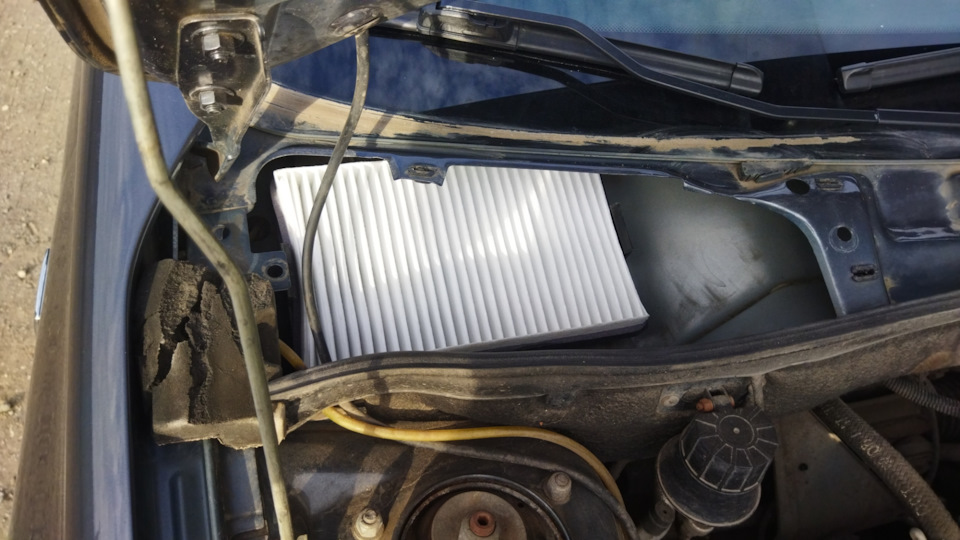 Салонный фильтр — Lada Гранта лифтбек, 1,6 л, 2017 года | расходники ...