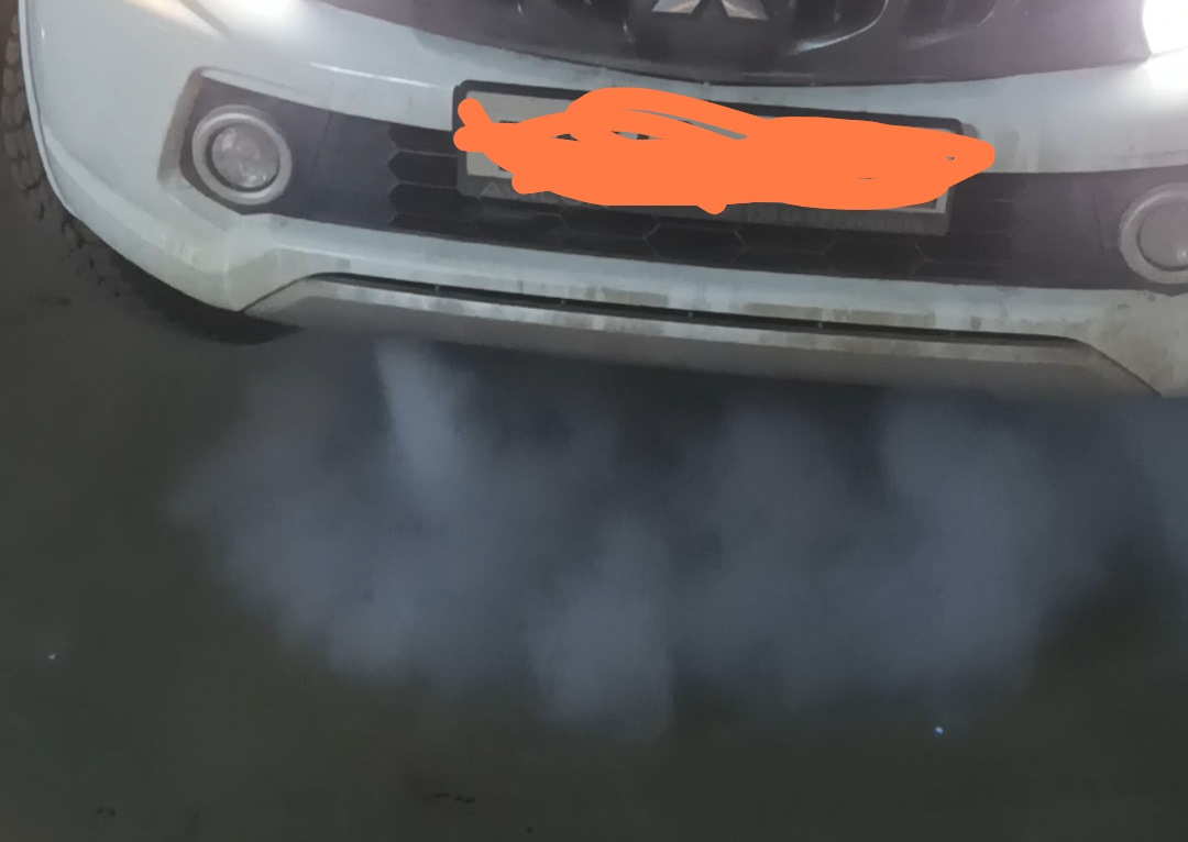 Дымовая завеса на полный jazz — Mitsubishi L200 (5G), 2,4 л, 2017 года ...