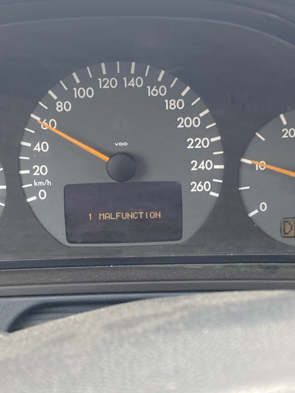 Чудо случилось ABS ESP BAS — Mercedes-Benz E-Class (W210), 2,7 л, 1999 ...