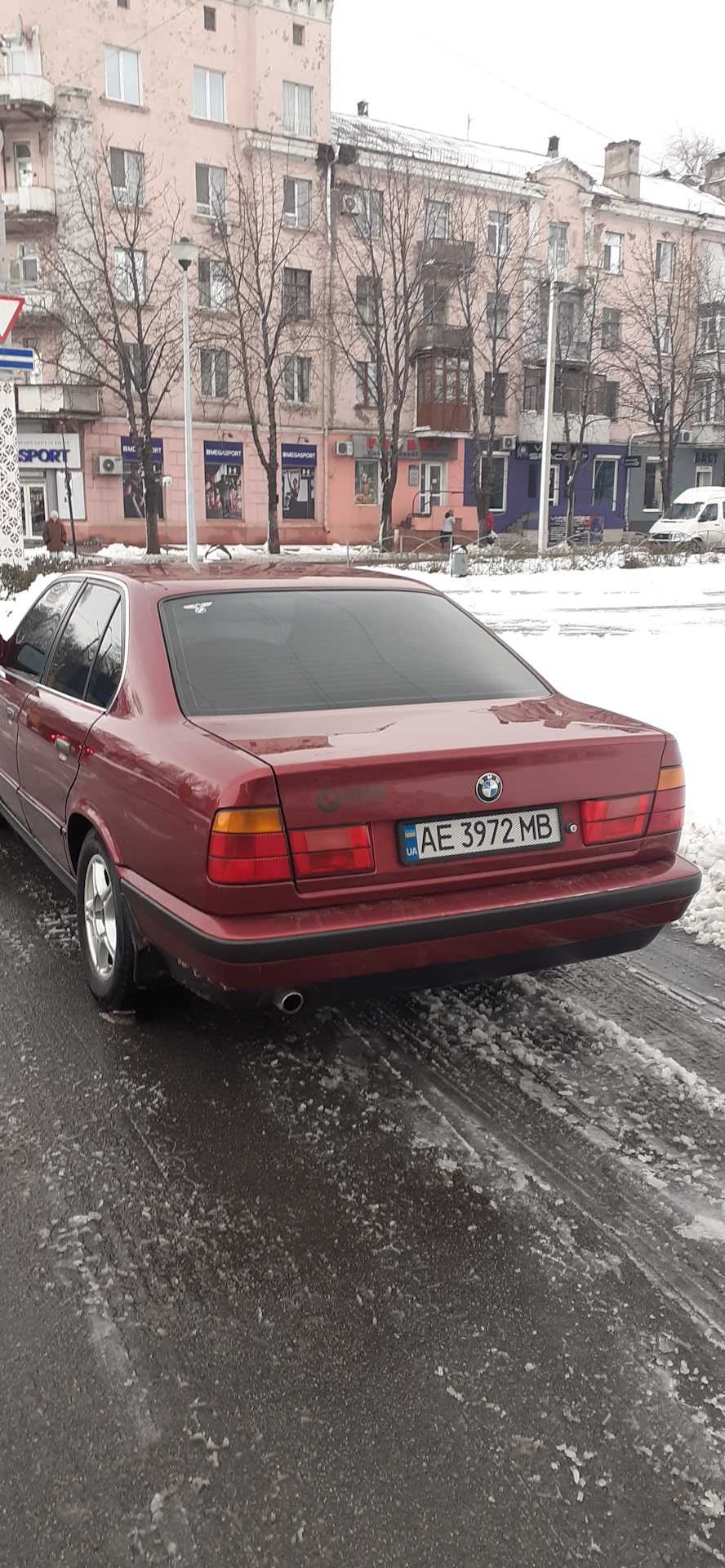 Нужна помощь, БМВ е34 м50 б20 стреляет во впускной коллектор. — BMW 5  series (E34), 2 л, 1991 года | визит на сервис | DRIVE2