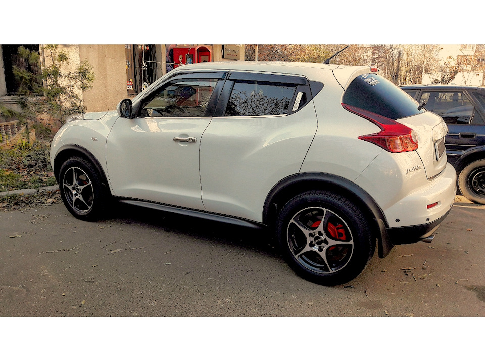 чистый juke на зимних тапочках — Nissan Juke (1G)