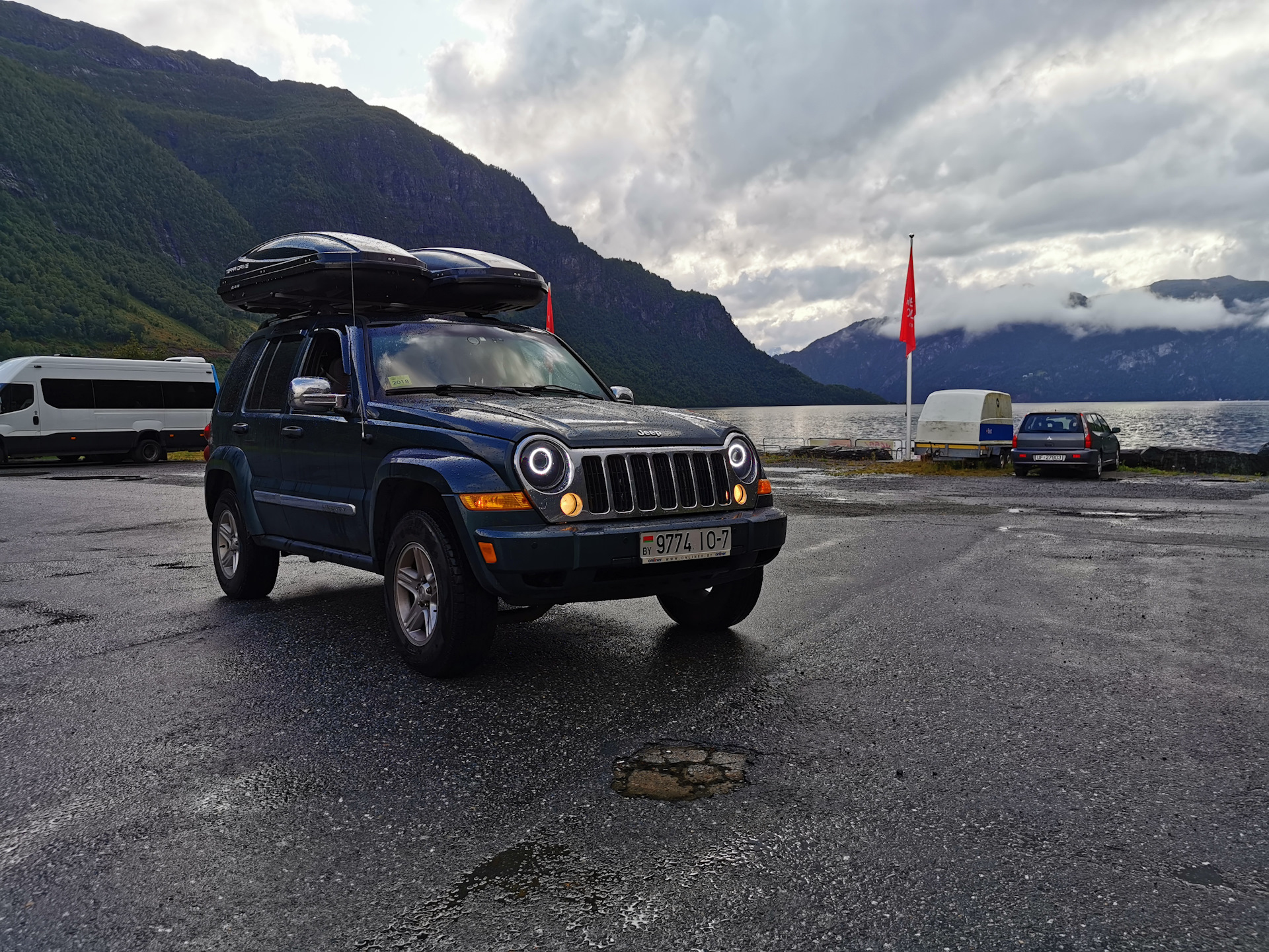 🏞️Свадебное путешествие на Нордкап (🇳🇴) 10.08.2019 — Jeep Cherokee (KJ),  2,8 л, 2005 года | путешествие | DRIVE2