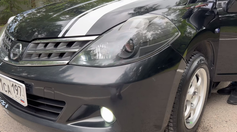 Фары — Nissan Tiida (1G), 1,5 л, 2006 года | аксессуары | DRIVE2