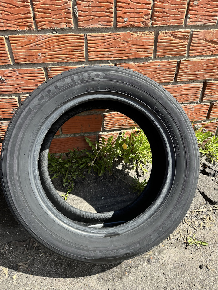 Шины летние Kumho 205/55 R16. Б/у | 8 000 ₽ в городе Москва | DRIVE2