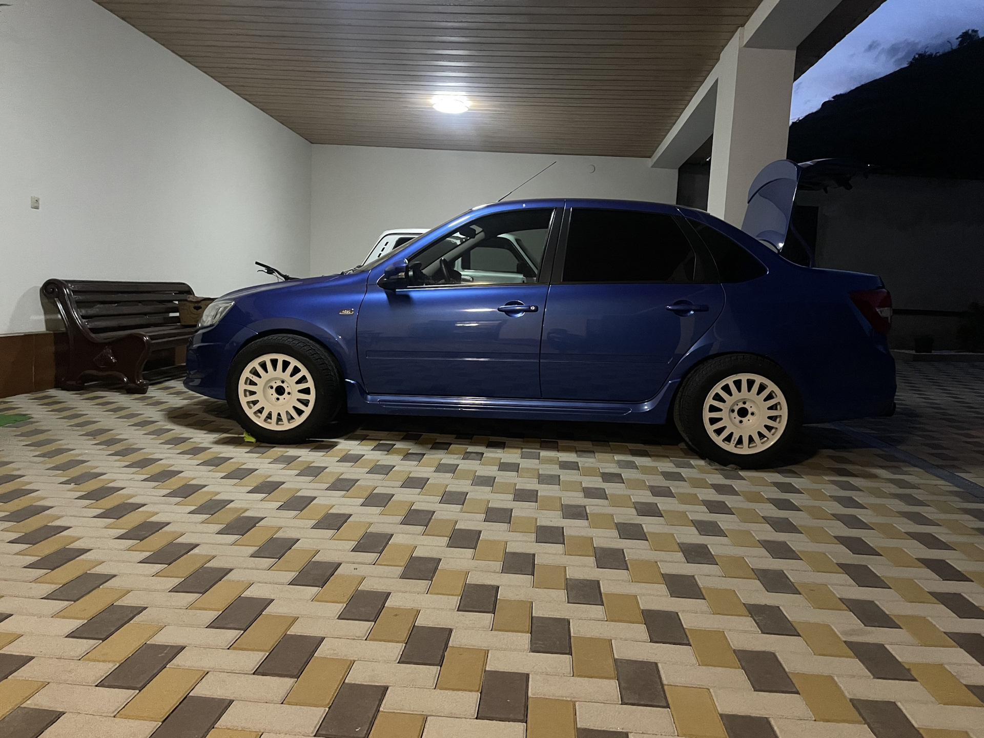 Lada Kalina Sport 2 Кахи