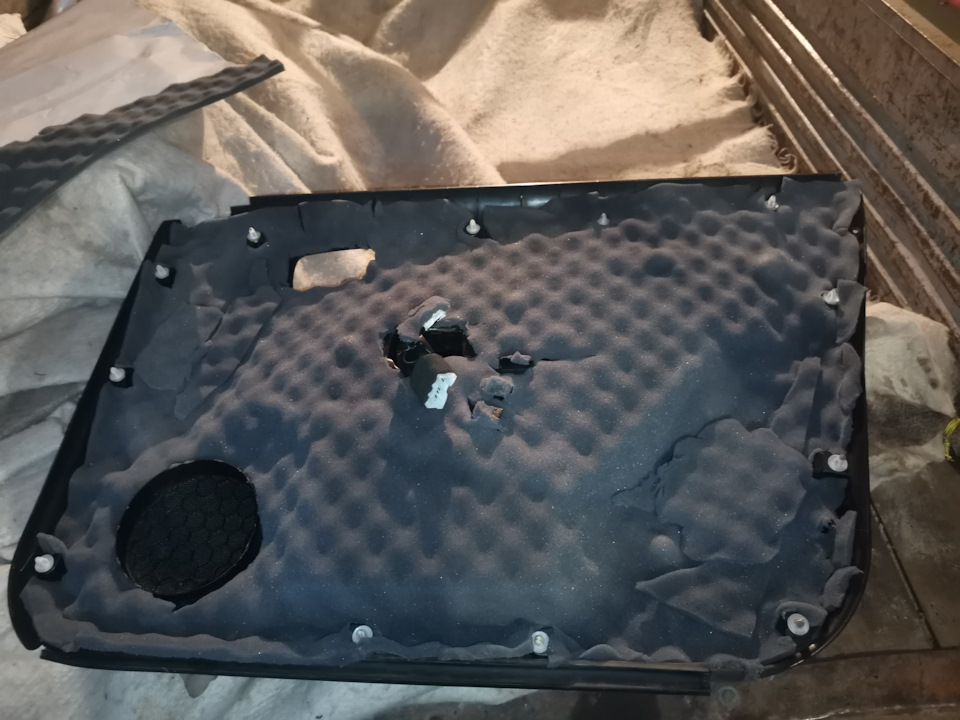 Шумоизоляция продолжение — Mitsubishi Outlander (1G), 2,4 л, 2005 года ...