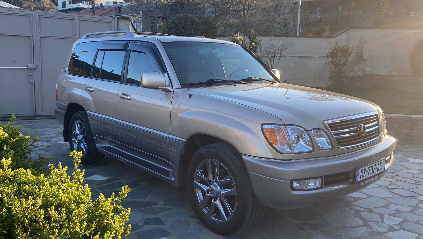 Lexus LX (UZJ100) 4.7 бензиновый 2000 | 470 на DRIVE2