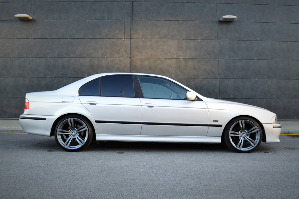 Фото в бортжурнале BMW 5 series (E39)