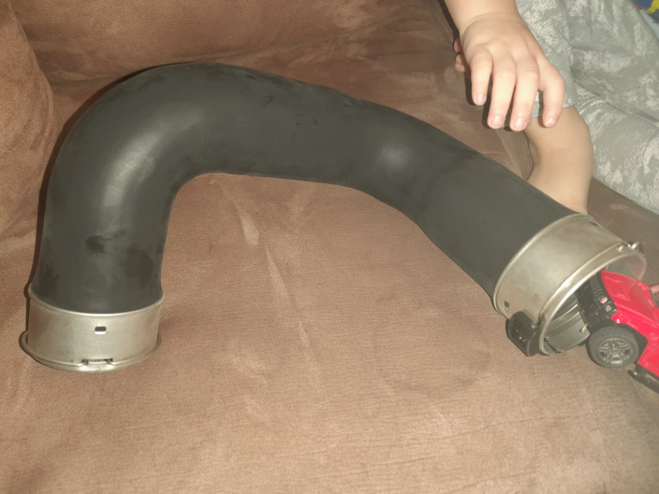 Порвался патрубок интеркулера — Nissan Pathfinder (3G), 2,5 л, 2012 ...