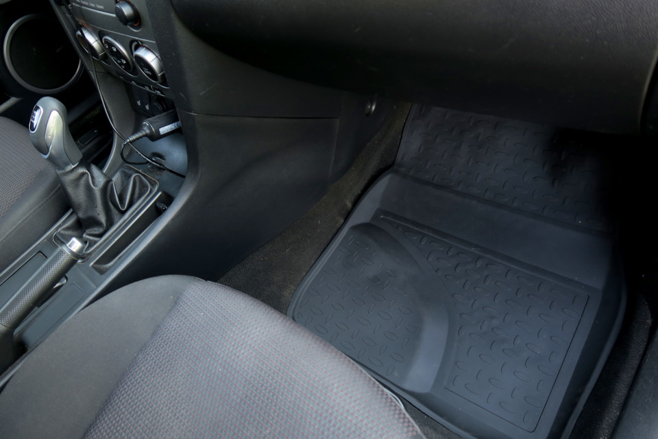 Фото в бортжурнале Mazda 3 (1G) BK