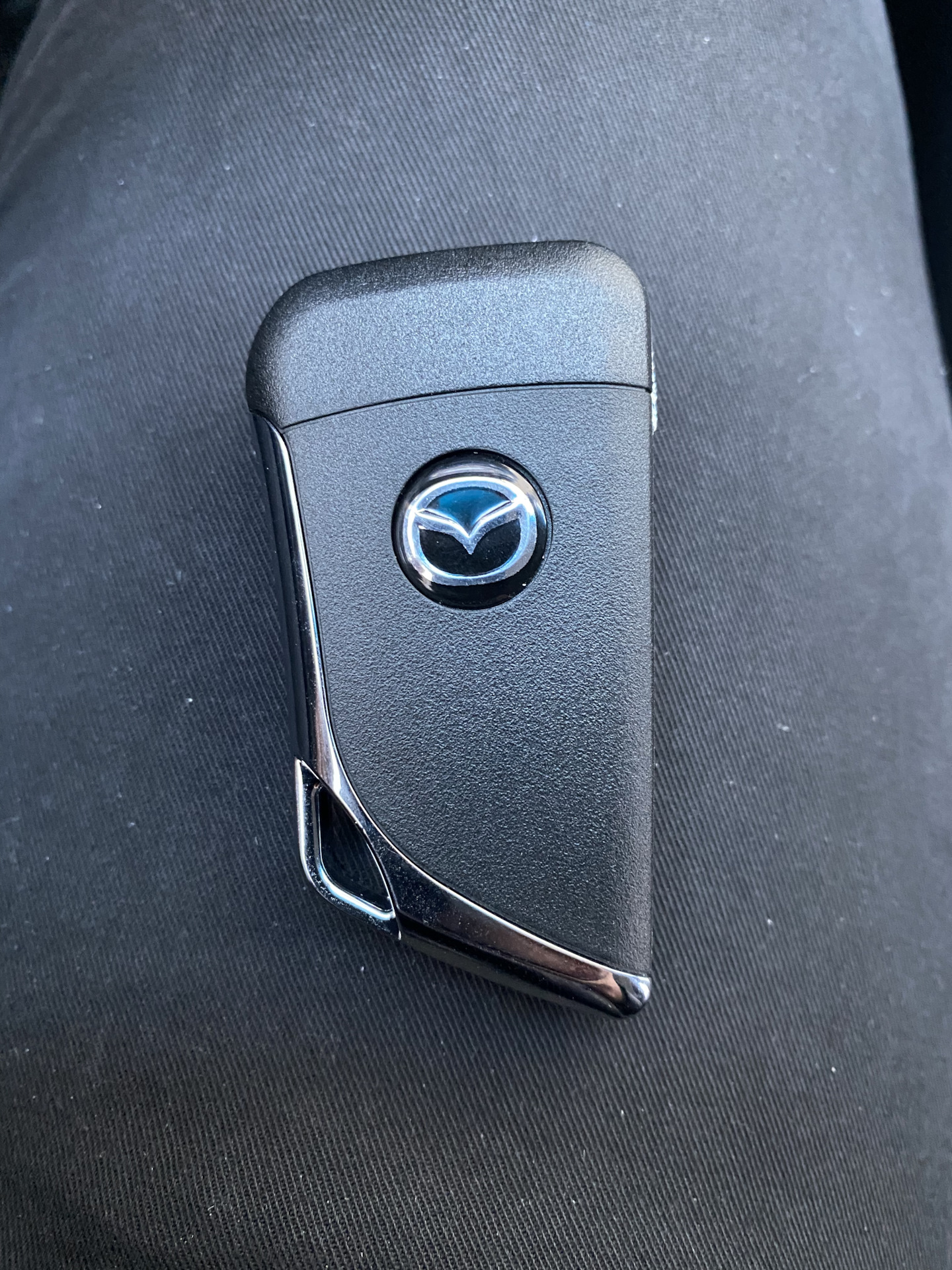 Новый ключ — Mazda 6 (2G) GH, 2 л, 2008 года | аксессуары | DRIVE2