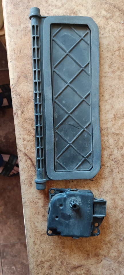 заслонка рециркуляции на УАЗ Patriot. Б/у | 3 000 ₽ в городе Тихорецк ...