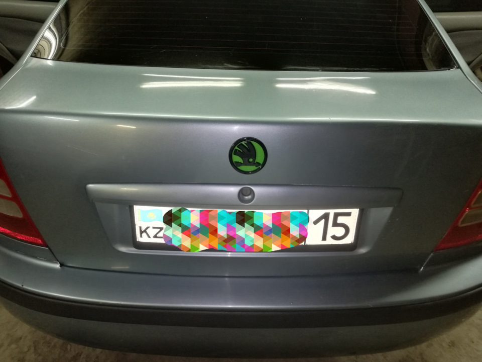 Значки нового образца — Skoda Octavia A4 Mk1, 1,6 л, 2002 года | своими ...