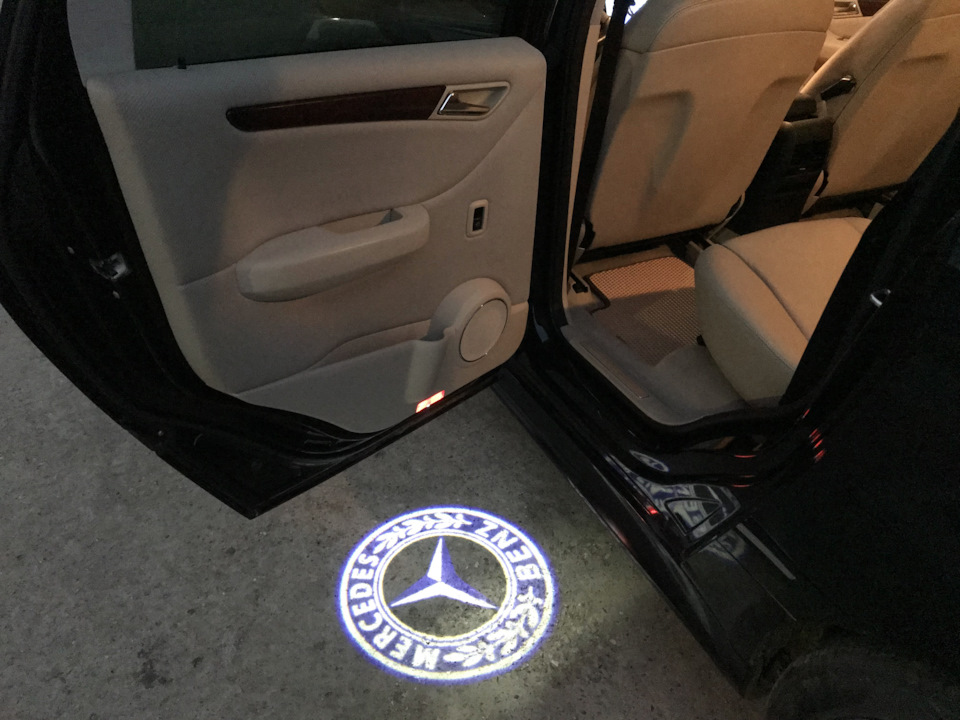 Проекторы логотипа авто в двери в Краснодаре
