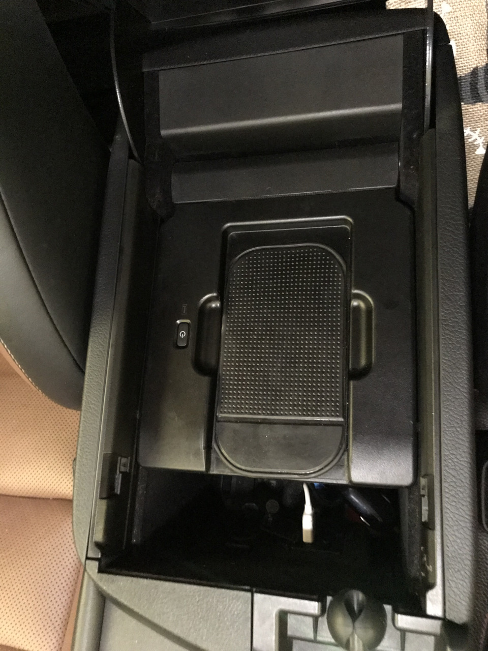 jOLlMncM8ysWVbeuZh1u8LNxfQ 960 держатель для телефона lexus nx