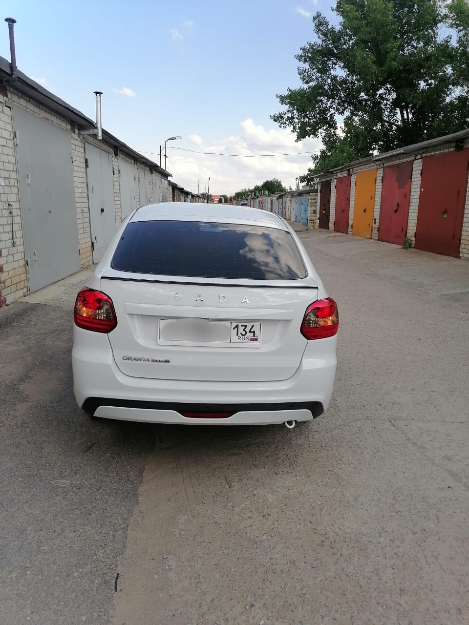 Тонировка зон поворотника и заднего хода фонарей — Lada Гранта Лифтбек ...