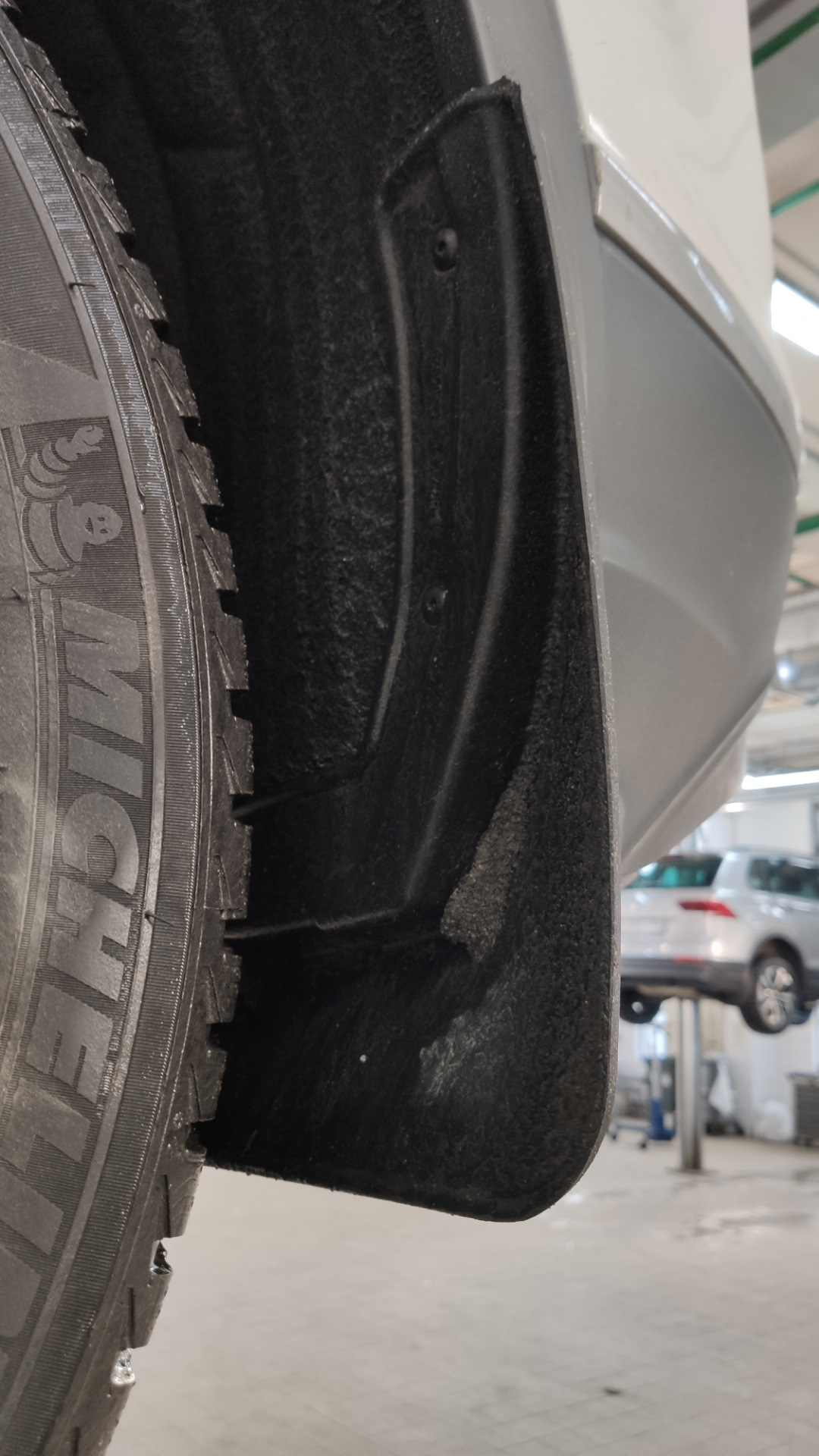 Брызговики SRTK — Volkswagen Tiguan (2G), 2 л, 2017 года | аксессуары ...