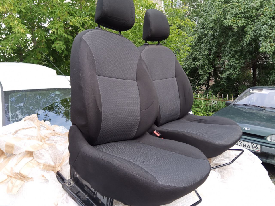 ТО 132000 + Сиденья от степвея — Renault Logan (2G), 1,6 л, 2015 года ...