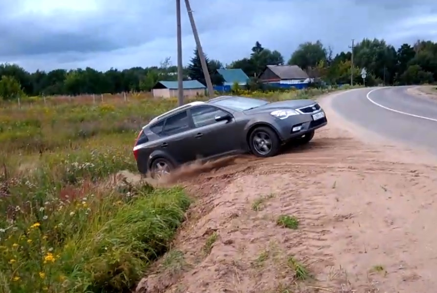 Новые колеса 205/60 R16. Клиренс 170мм. — KIA Ceed SW (1G), 1,6 л ...